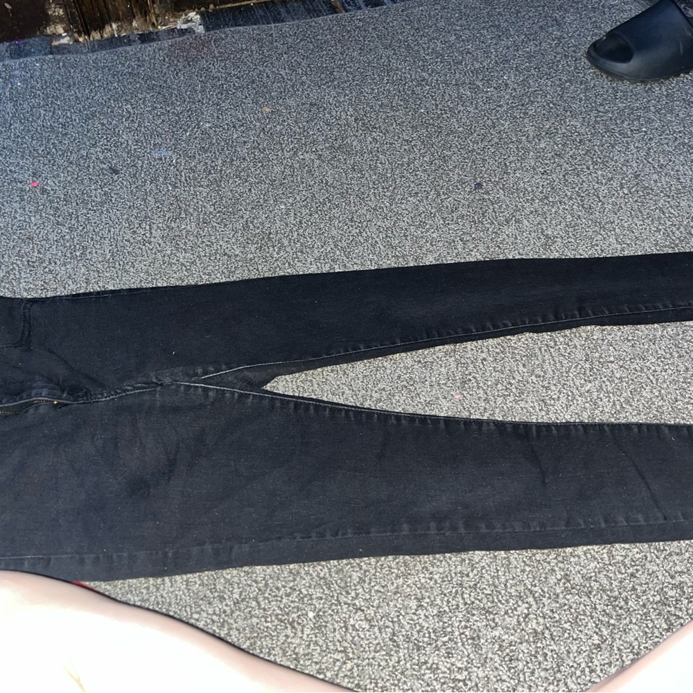 Black Skinny Jeans
